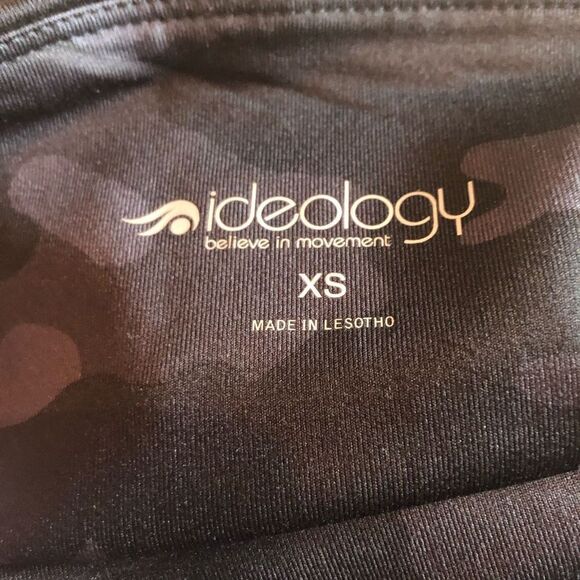 IDEOLOGY - L Sz XS Compression Active 7/8 Ankle Leggings in Camo Black. NWT! - Picture 10 of 14